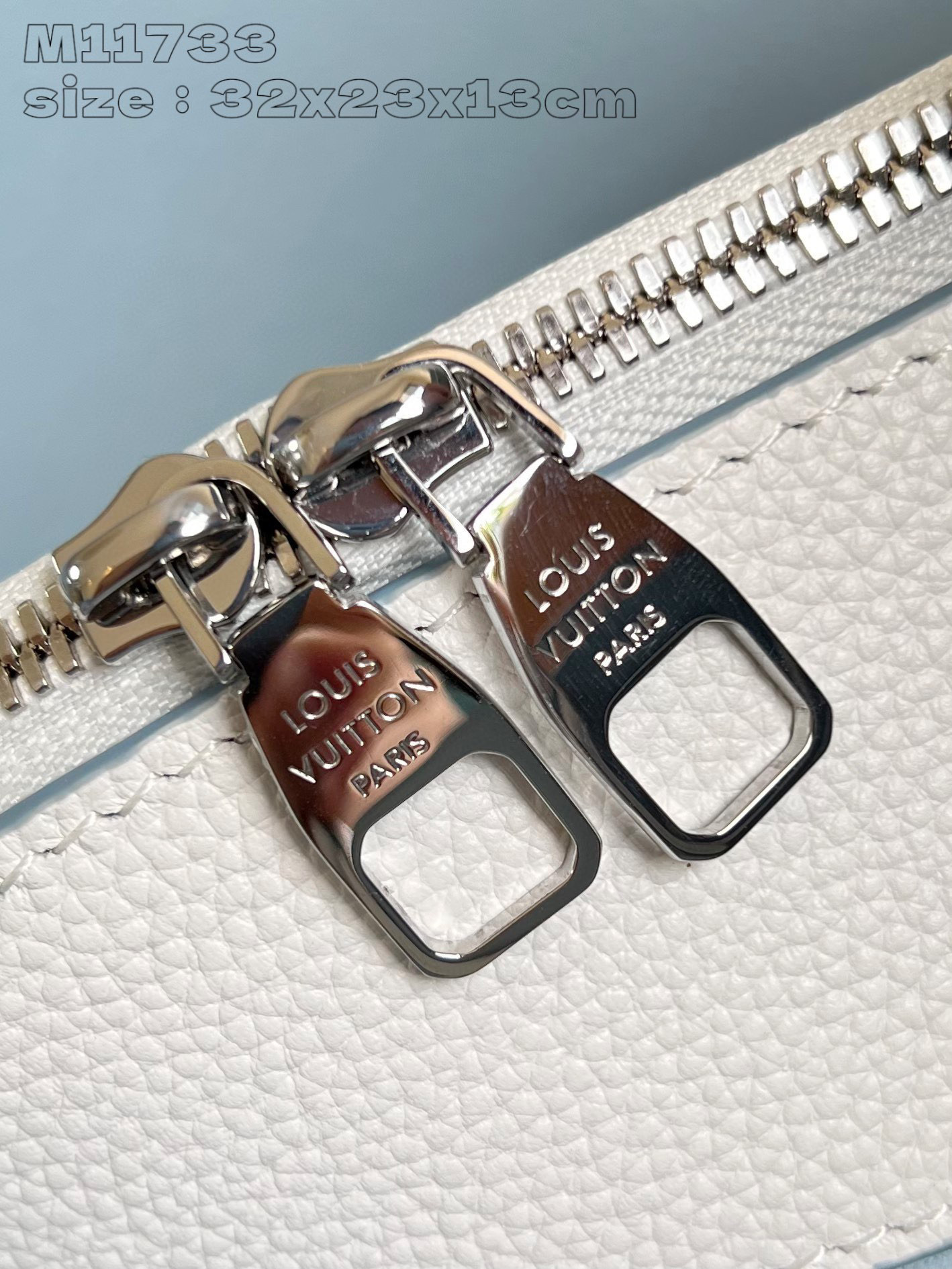 Louis Vuitton Bella Tote  Size：32*23*13cm