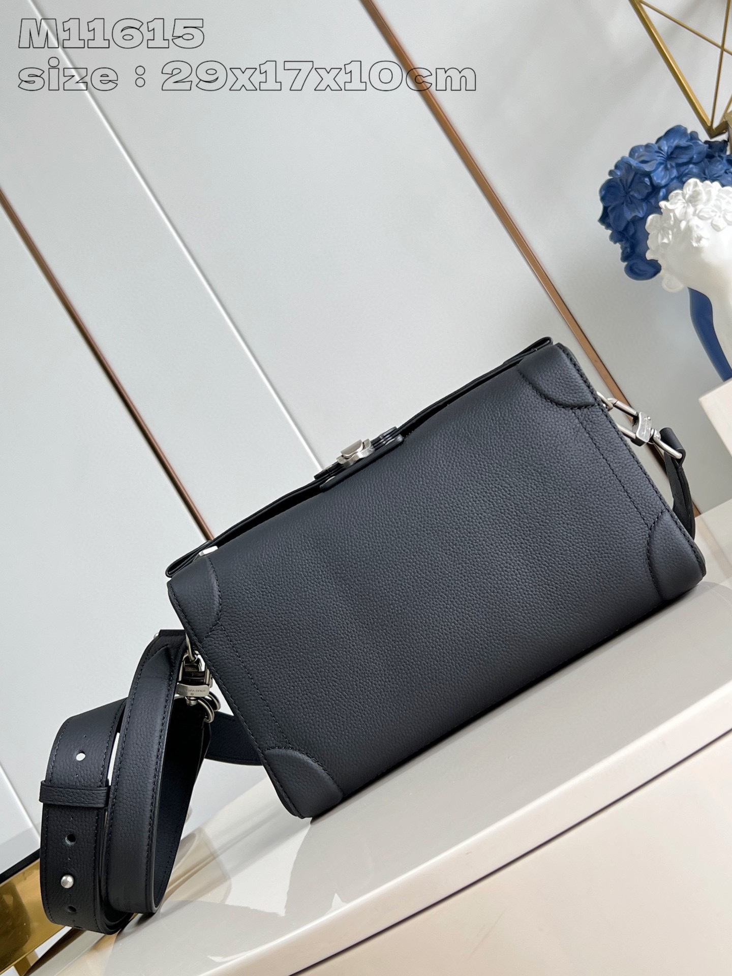 Louis Vuitton Soul Trunk Saiz Timur Barat：29*17.5*10sm