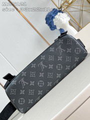 Louis Vuitton Voyager   Size：33*22.5*11cm