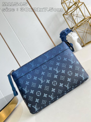 Louis Vuitton Pochette Voyage Suppengröße: 30 x 21 x 7,5 cm