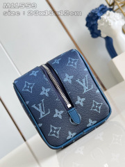 Louis Vuitton  Locker Dopp Kit  Size：23*13*12cm
