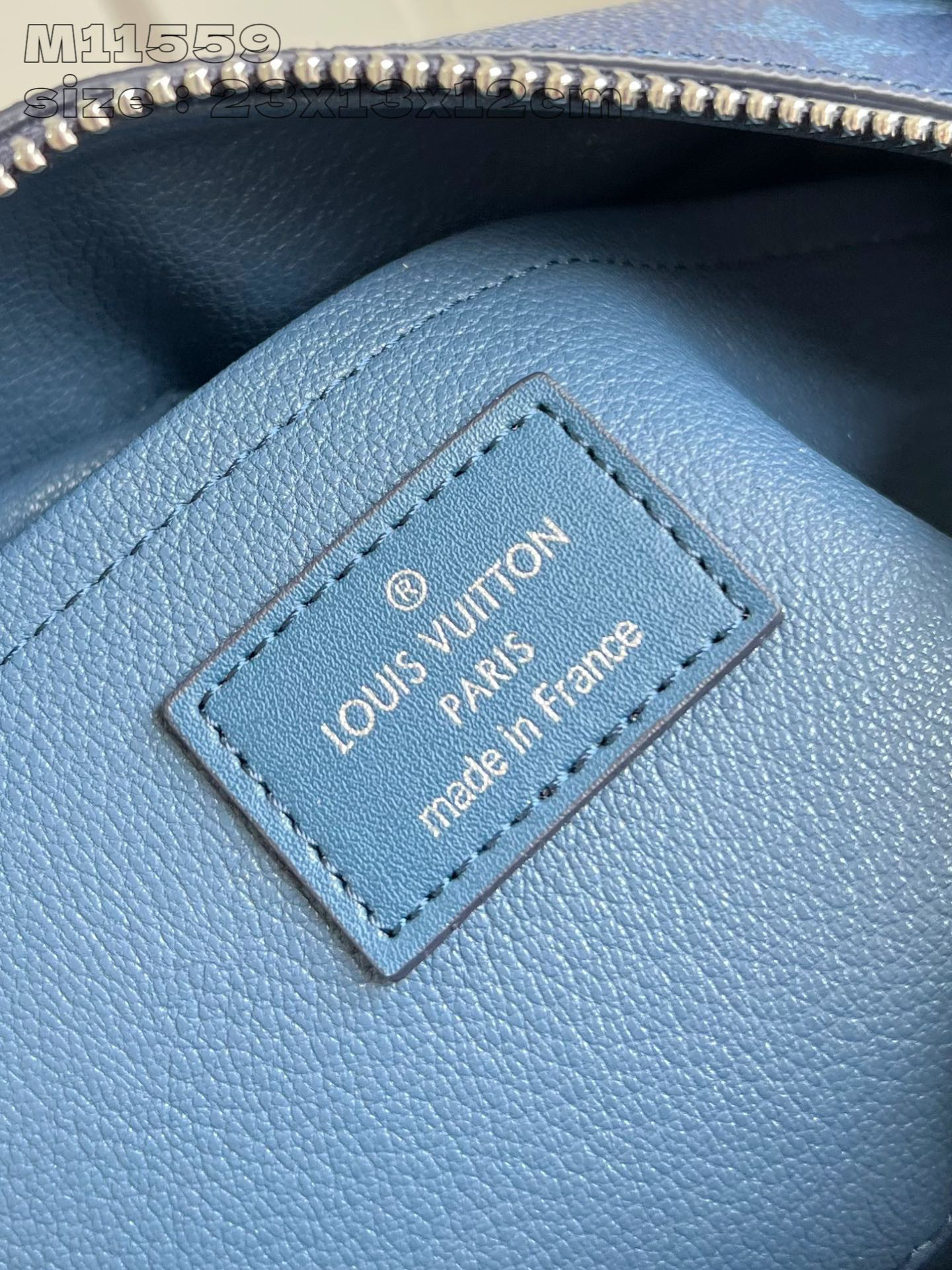 Louis Vuitton  Locker Dopp Kit  Size：23*13*12cm