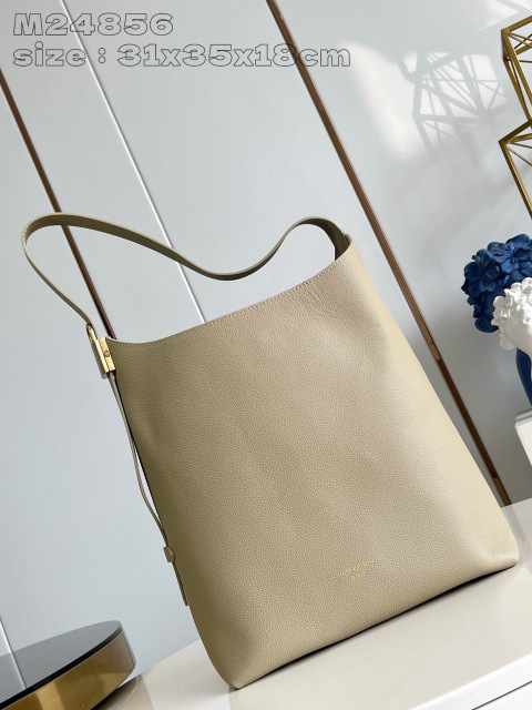 Louis Vuitton Low Key Hobo Size：31*35*18cm