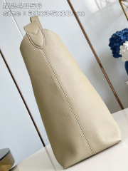 Louis Vuitton Low Key Hobo Size：31*35*18cm
