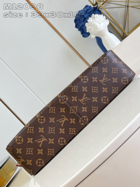Louis Vuitton Slouchy MM Size：39*30*10cm