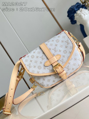 Louis Vuitton Saumur BB Dimensioni: 20*16*7,5 cm