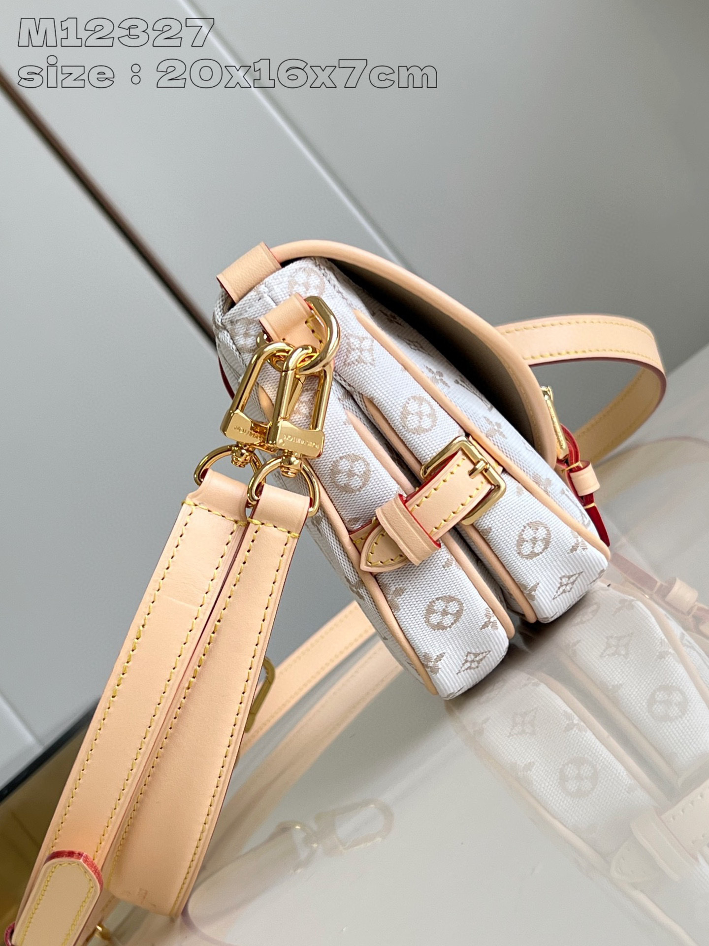 Louis Vuitton Saumur BB Dimensioni: 20*16*7,5 cm