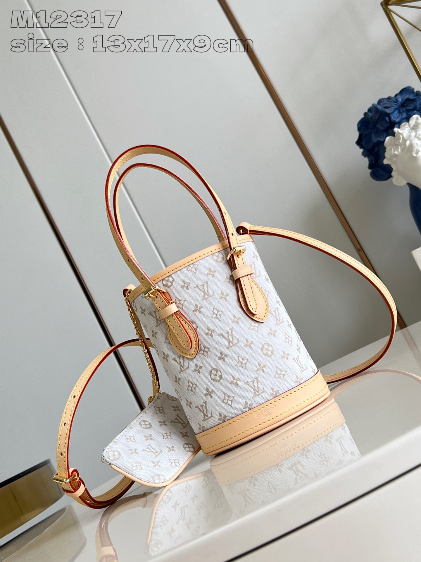Dimensioni secchiello Louis Vuitton Nano: 13*17*9cm