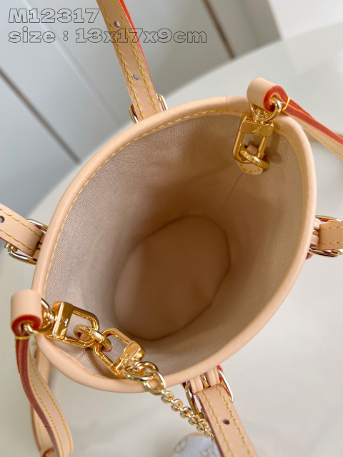 Dimensioni secchiello Louis Vuitton Nano: 13*17*9cm