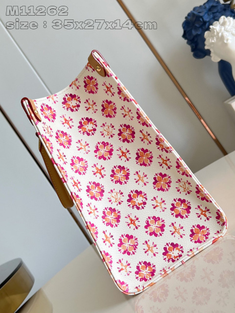 Louis Vuitton OnTheGo尺寸：35*27*14cm