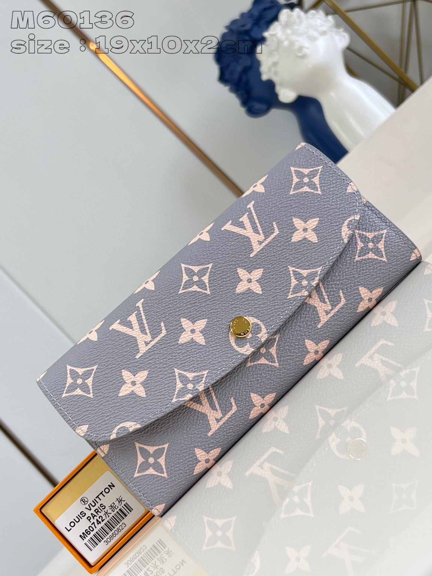 Louis Vuitton Emilie Size：19*10*2cm