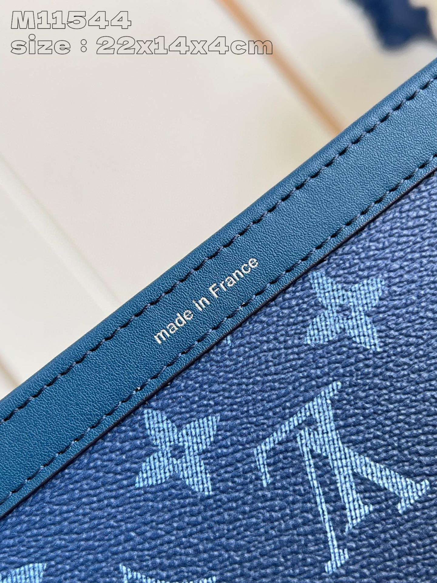 Louis Vuitton Gaston mini Dimensioni: 22*14.5*4.5cm