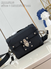 Louis Vuitton Soul Trunk Size：19*15*7cm