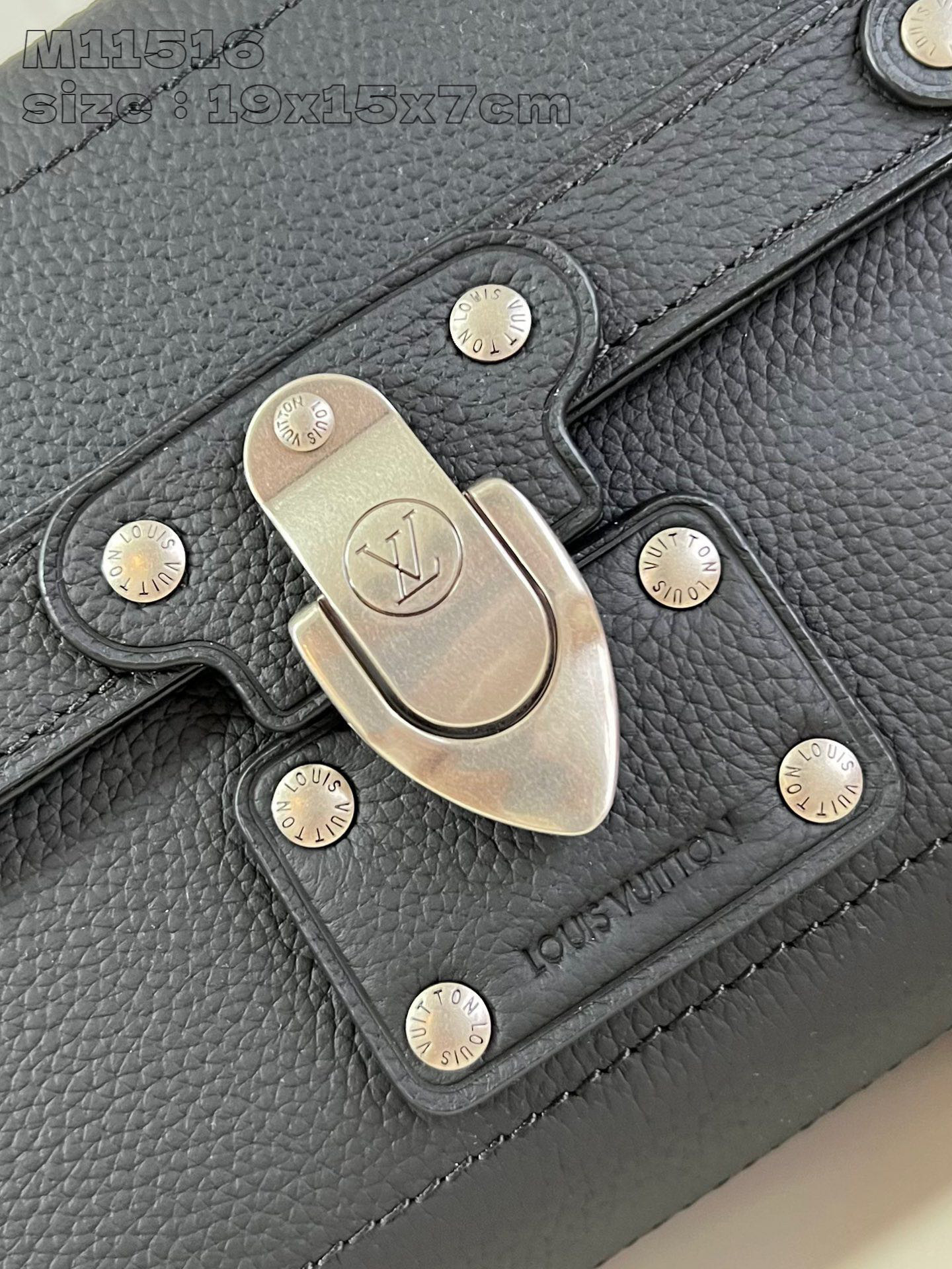 Louis Vuitton Soul Trunk Size：19*15*7cm