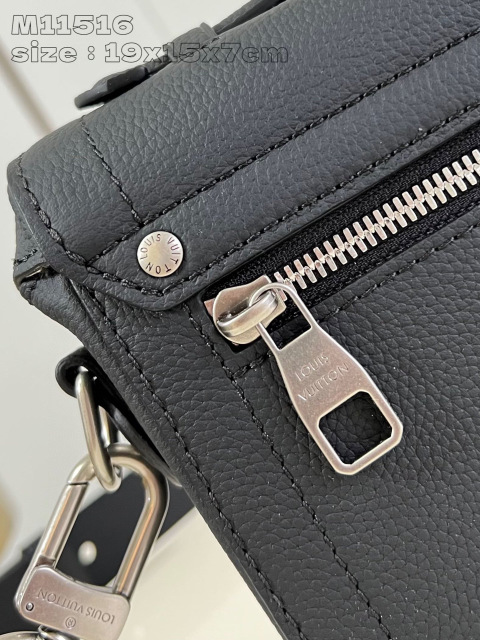 Louis Vuitton Soul Trunk Size：19*15*7cm