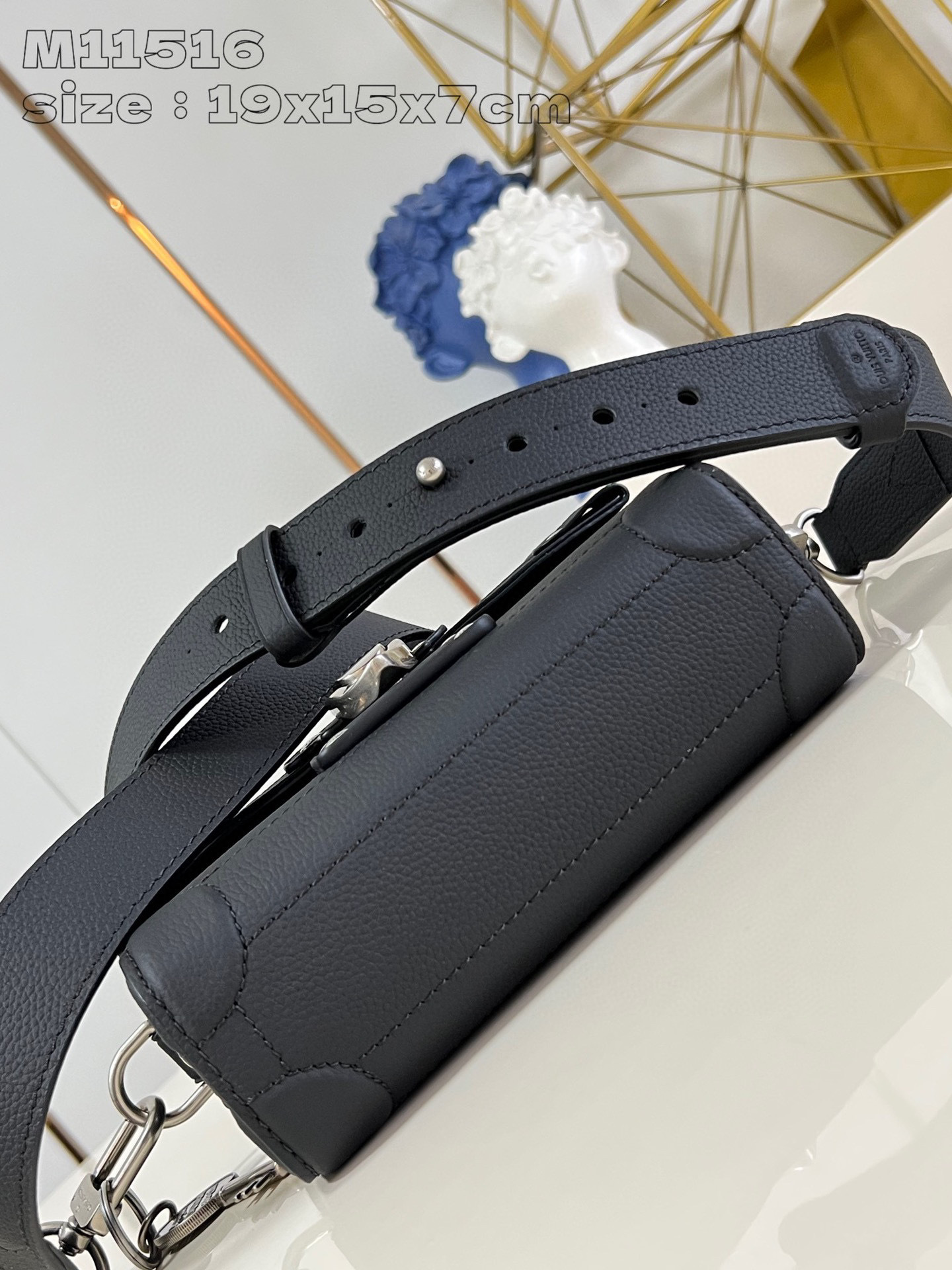 Louis Vuitton Soul Trunk Size：19*15*7cm