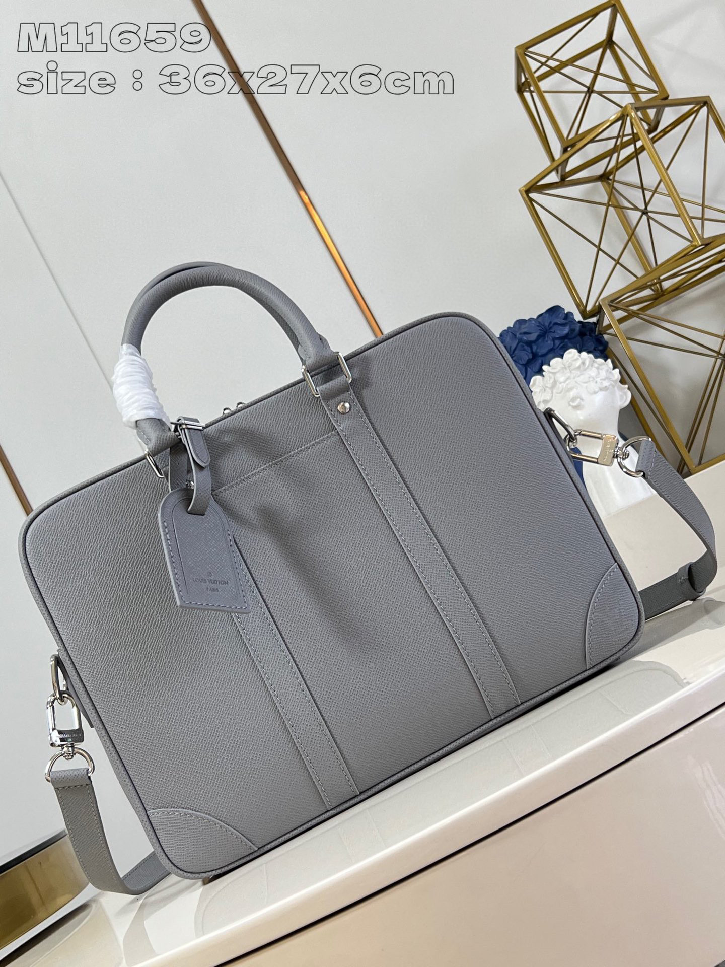 Louis Vuitton Porte Documenti Dimensioni viaggio: 36,5 * 27,5 * 6 cm
