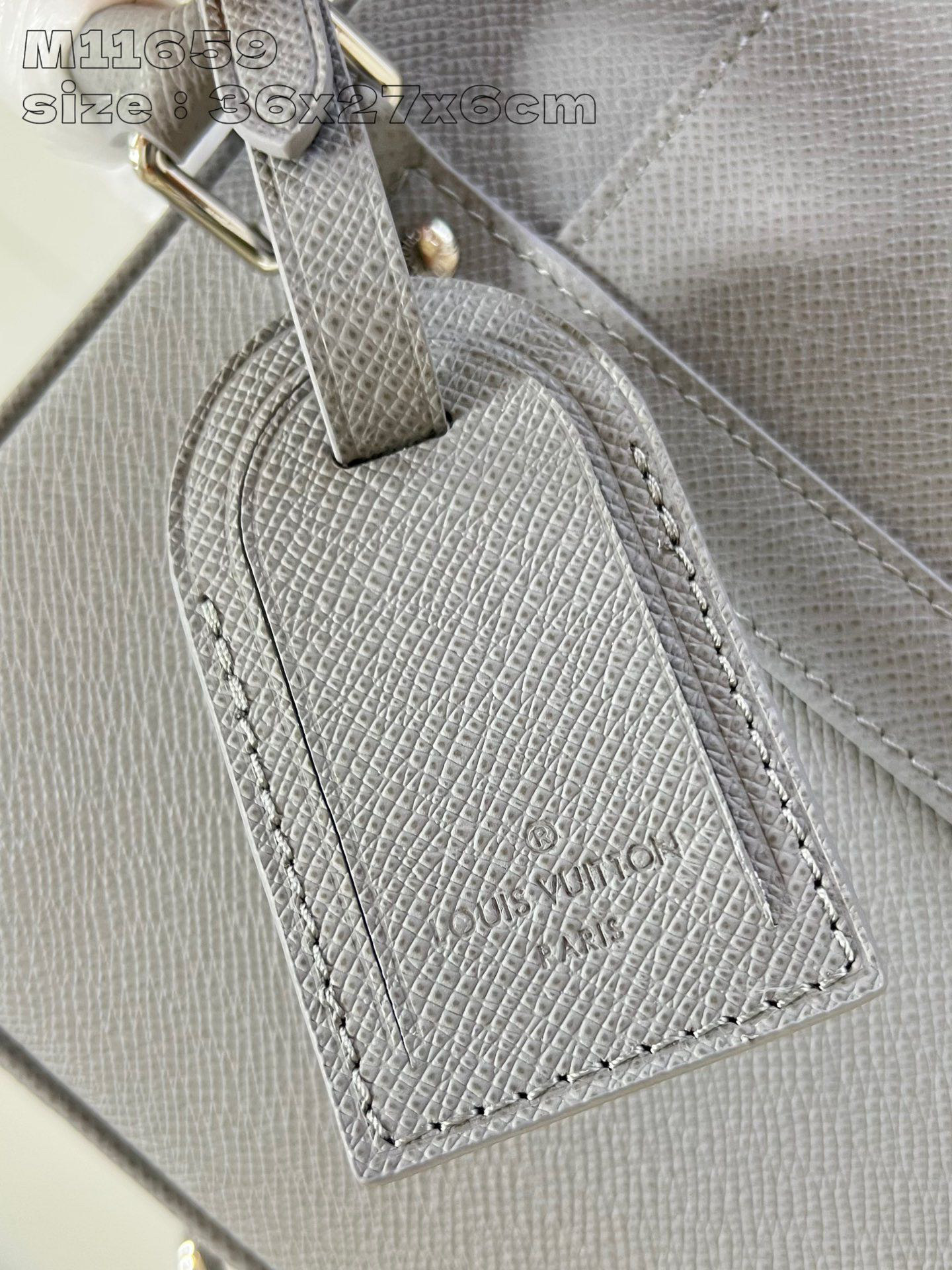 Louis Vuitton Porte Documenti Dimensioni viaggio: 36,5 * 27,5 * 6 cm