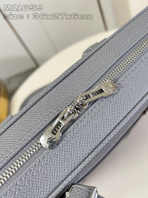 Louis Vuitton Porte Documenti Dimensioni viaggio: 36,5 * 27,5 * 6 cm