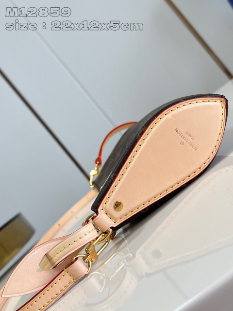 Louis Vuitton  Pochette Tirette  Size：22*12*5.5cm