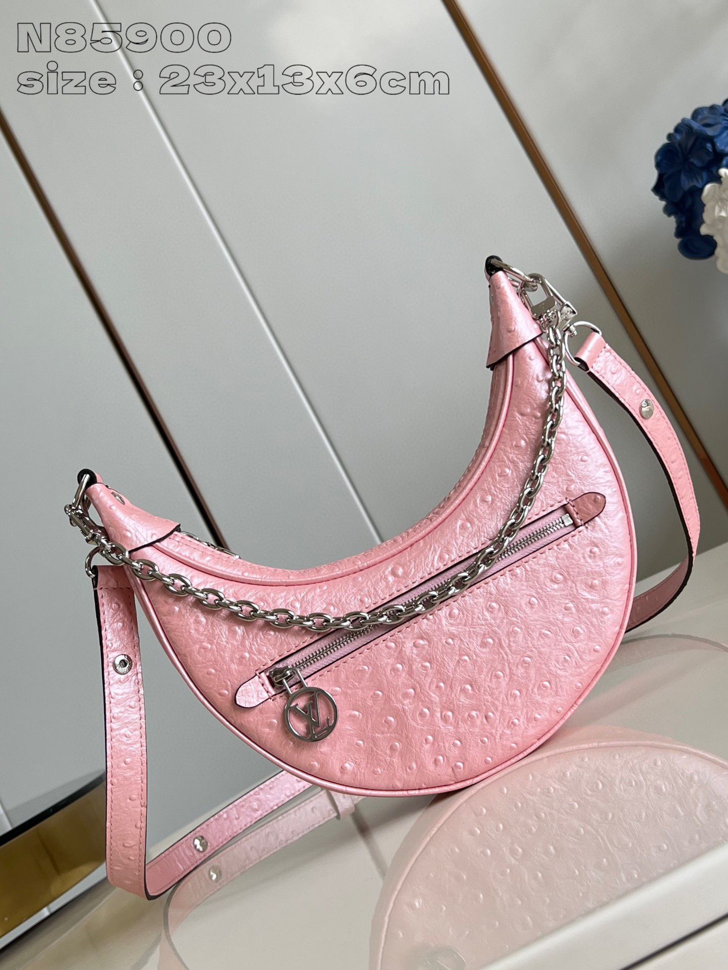 Louis Vuitton Schleife Größe: 23 * 13 * 6 cm