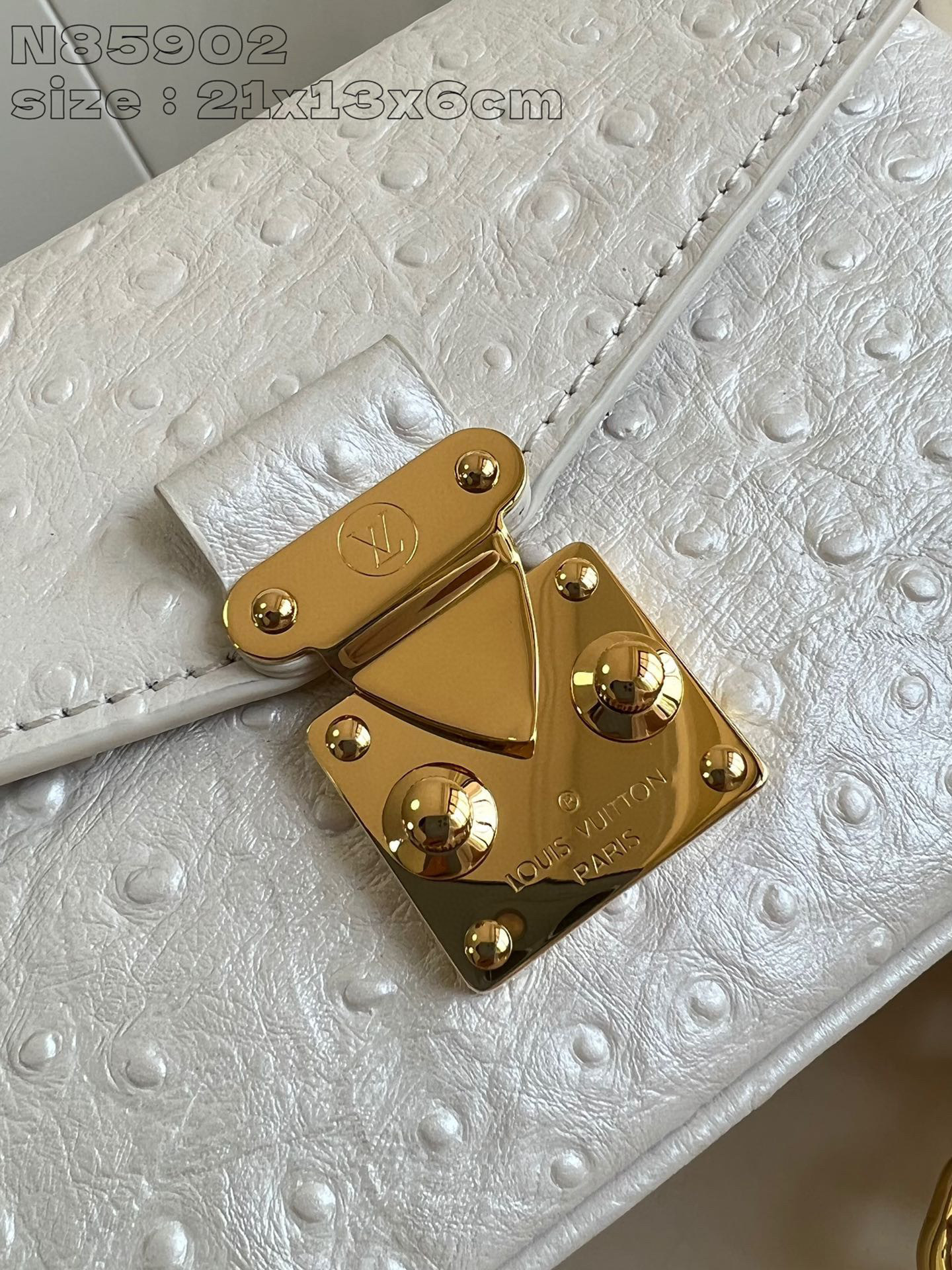 Louis Vuitton Pochette Métis Ost-West-Größe: 21,5 x 13,5 x 6 cm