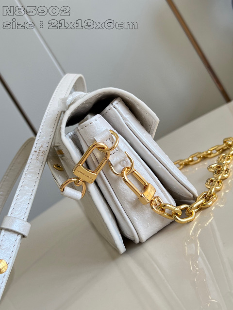 Louis Vuitton Pochette Métis Ost-West-Größe: 21,5 x 13,5 x 6 cm
