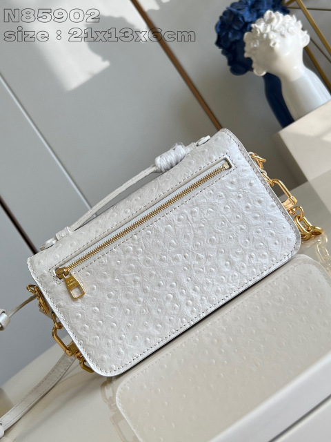 Louis Vuitton Pochette Métis Ost-West-Größe: 21,5 x 13,5 x 6 cm