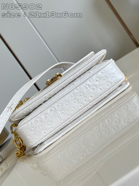 Louis Vuitton Pochette Métis Ost-West-Größe: 21,5 x 13,5 x 6 cm
