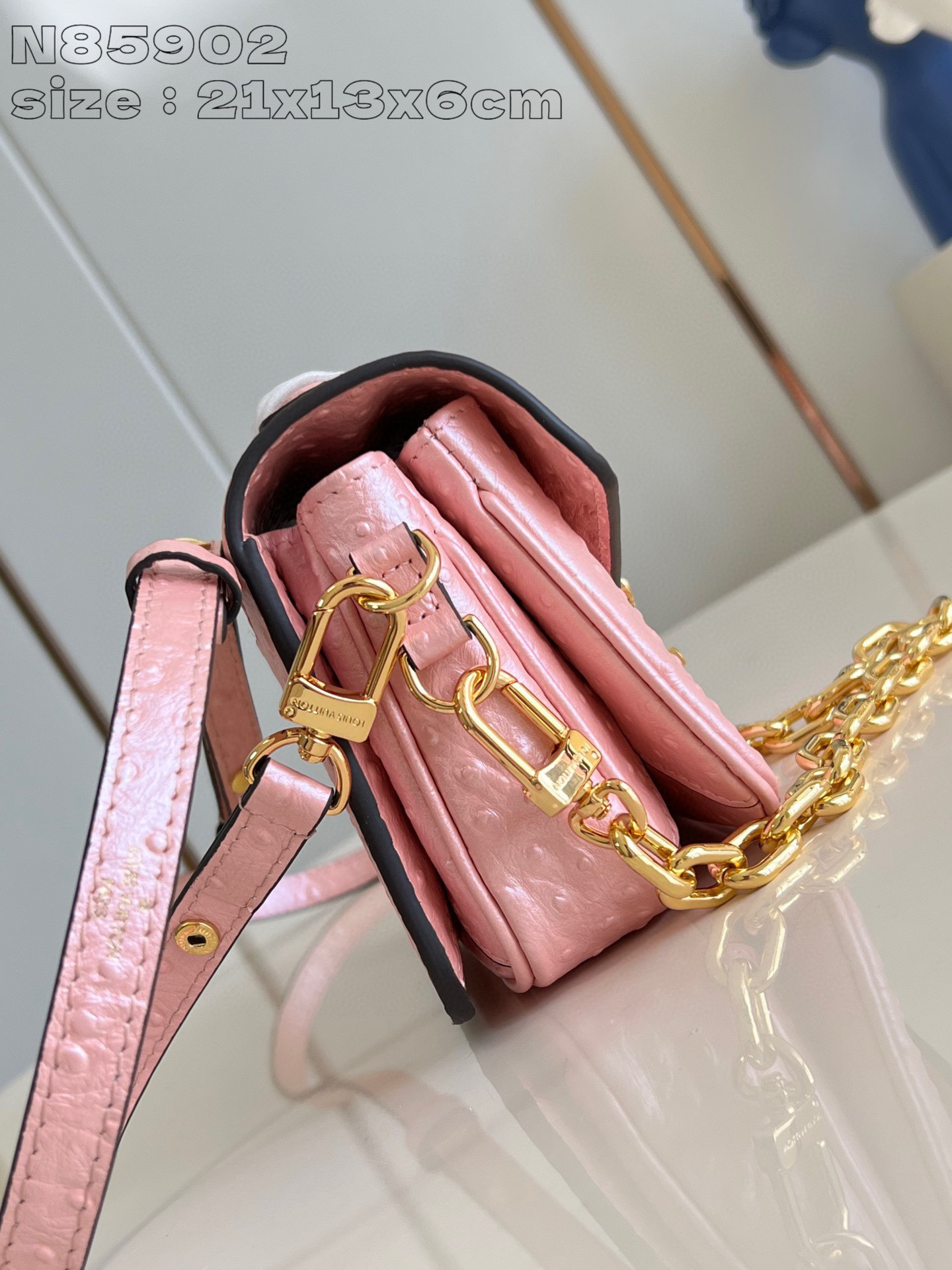 Louis Vuitton Pochette Métis Ost-West-Größe: 21,5 x 13,5 x 6 cm
