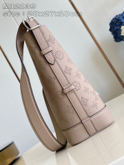 Größe des Louis Vuitton Flore-Monogramms: 28 x 27 x 10 cm
