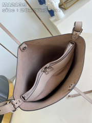 Größe des Louis Vuitton Flore-Monogramms: 28 x 27 x 10 cm