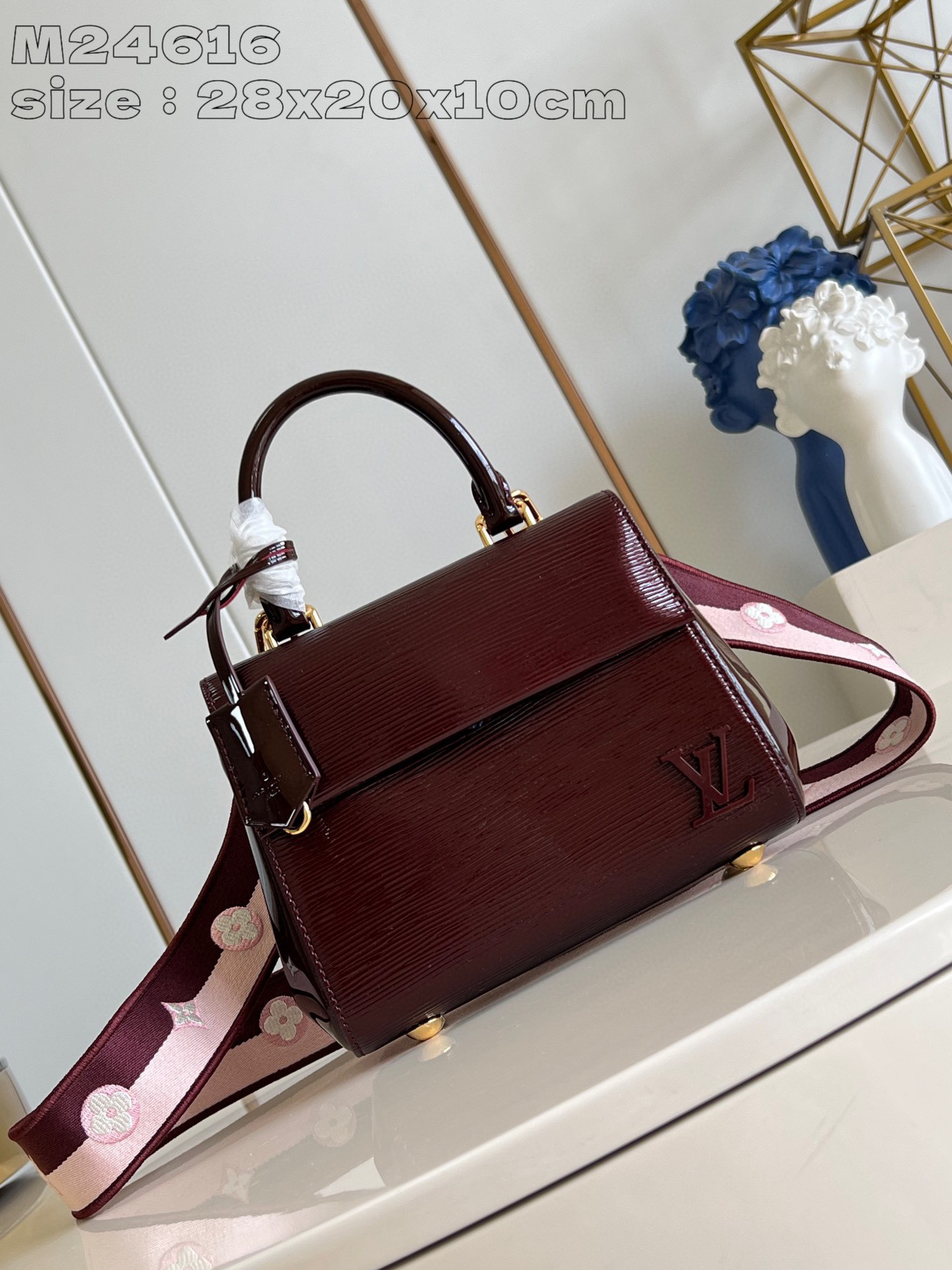 Louis Vuitton Cluny BB Size：28*20*10cm
