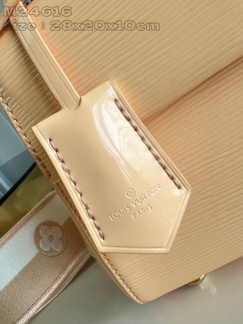 Louis Vuitton Cluny BB Size：28*20*10cm