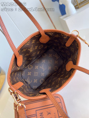 Louis Vuitton Neverfull Bandoulière Inside Out BB Größe: 24 * 14 * 9 cm