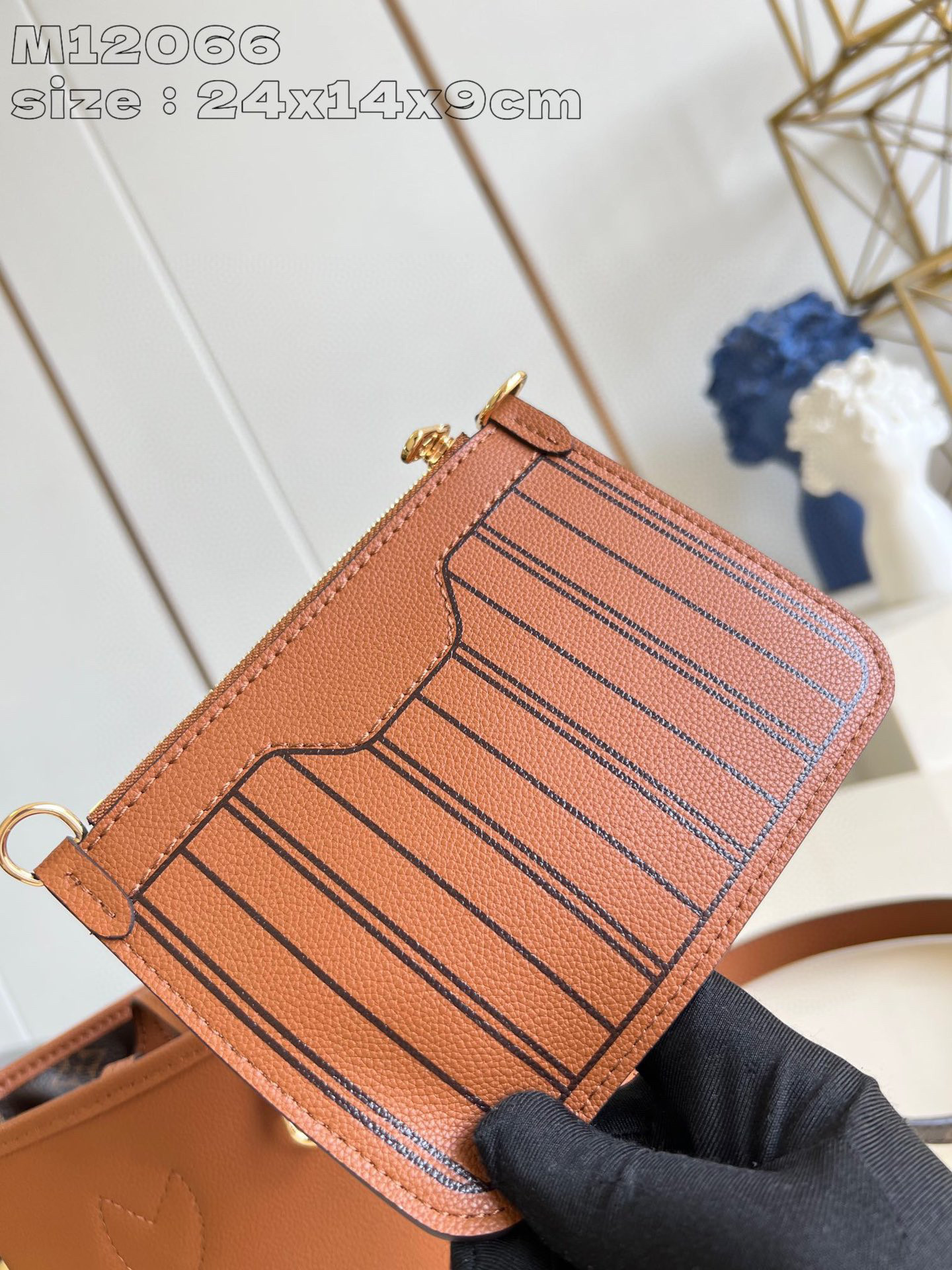 Louis Vuitton Neverfull Bandoulière Inside Out BB Größe: 24 * 14 * 9 cm