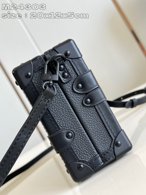 Louis Vuitton Petite Malle Size：20*12.5*6cm