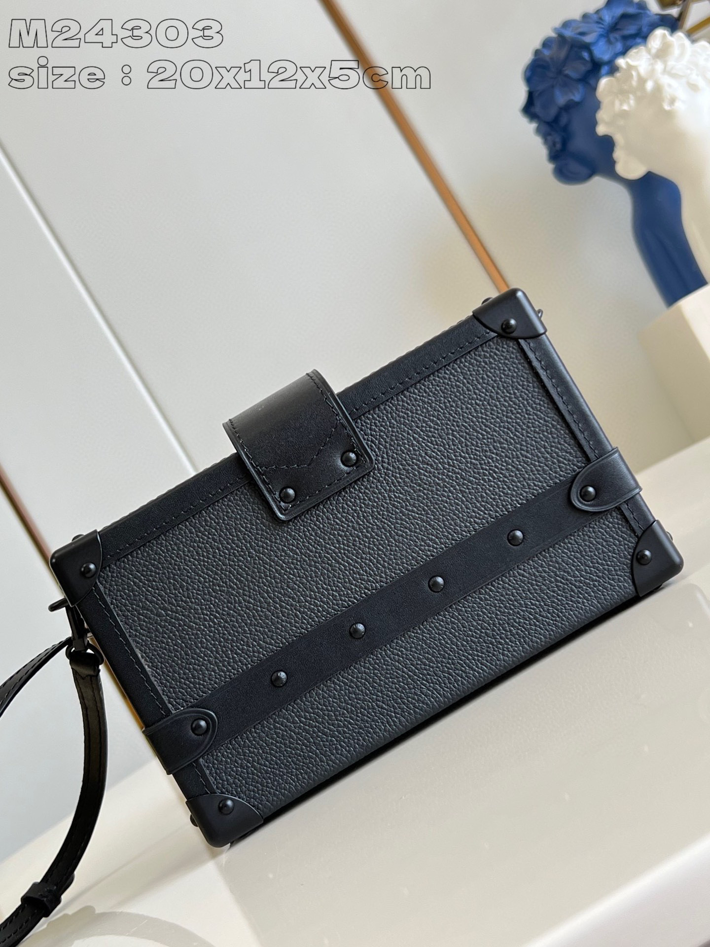 Louis Vuitton Petite Malle Size：20*12.5*6cm