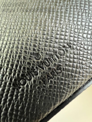 Louis Vuitton Avenue Größe: 22,5 x 16 x 7,5 cm