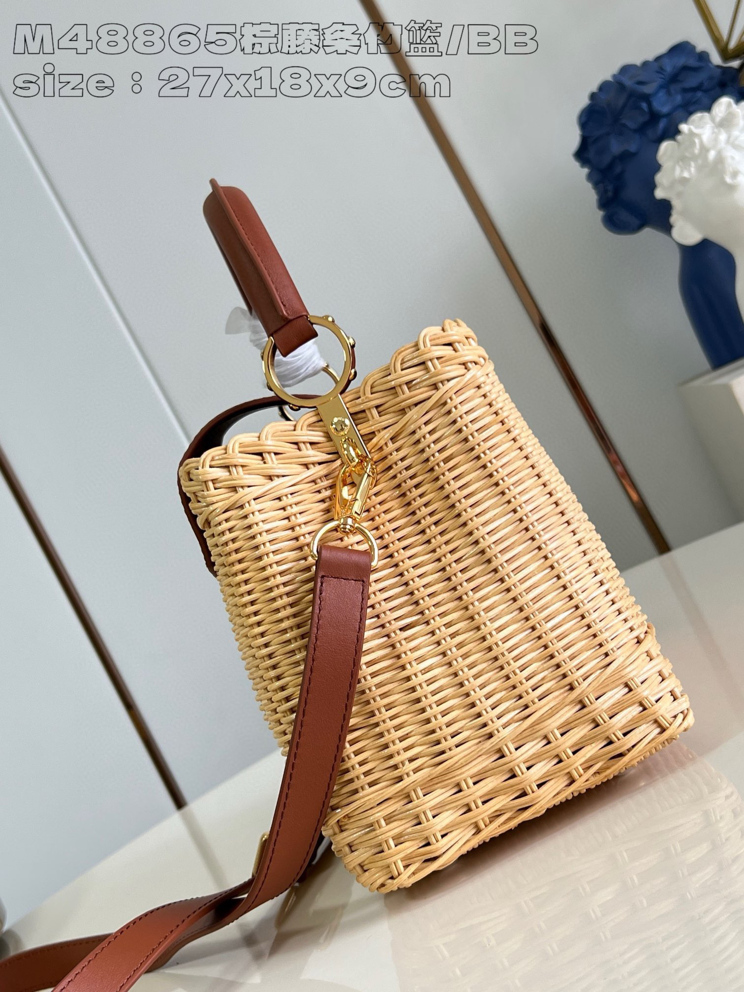 Louis Vuitton Capucines BB Size：27*17*14cm