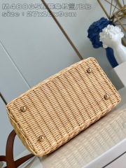 Louis Vuitton Capucines BB Size：27*17*14cm