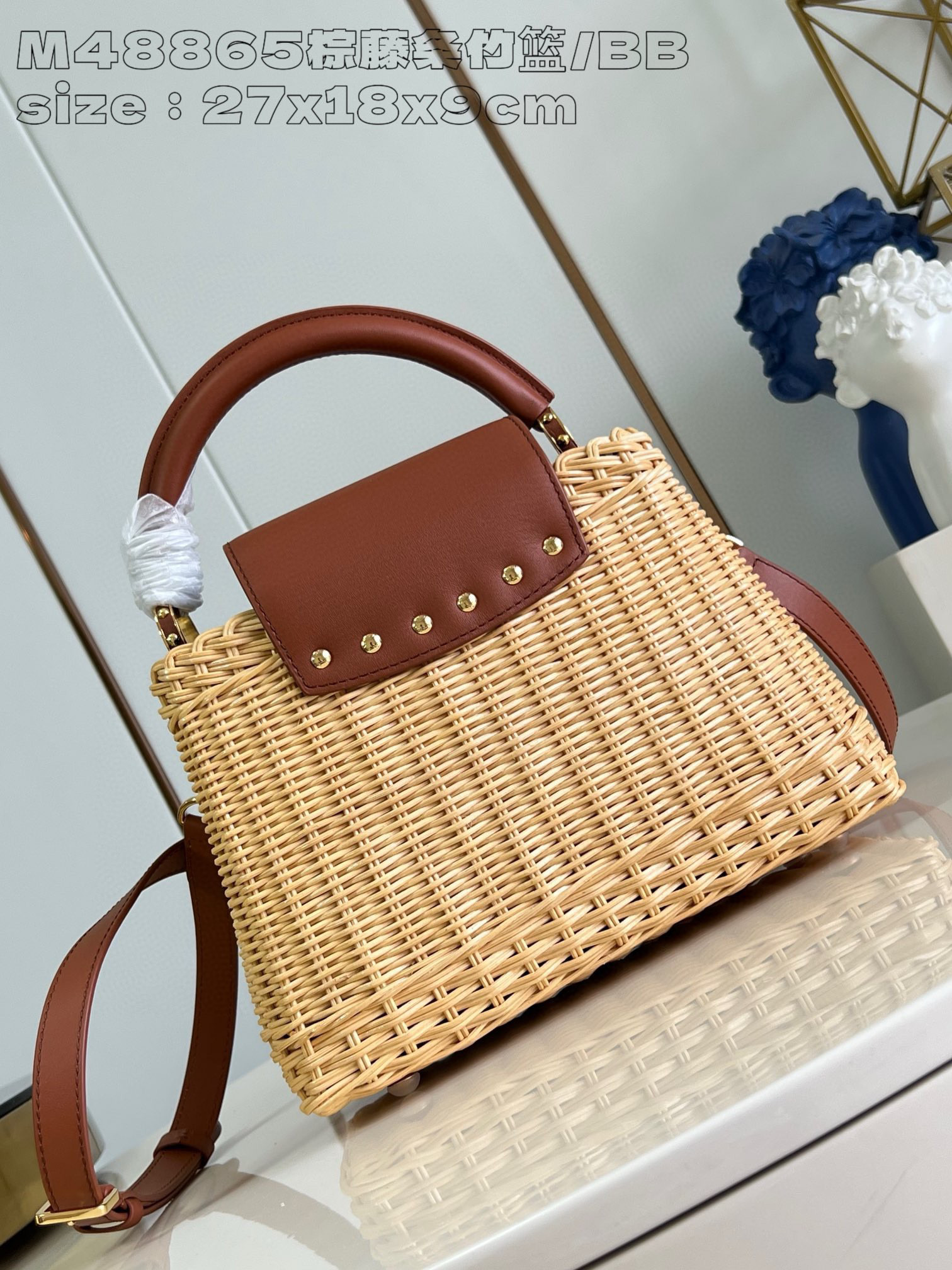 Louis Vuitton Capucines BB Size：27*17*14cm