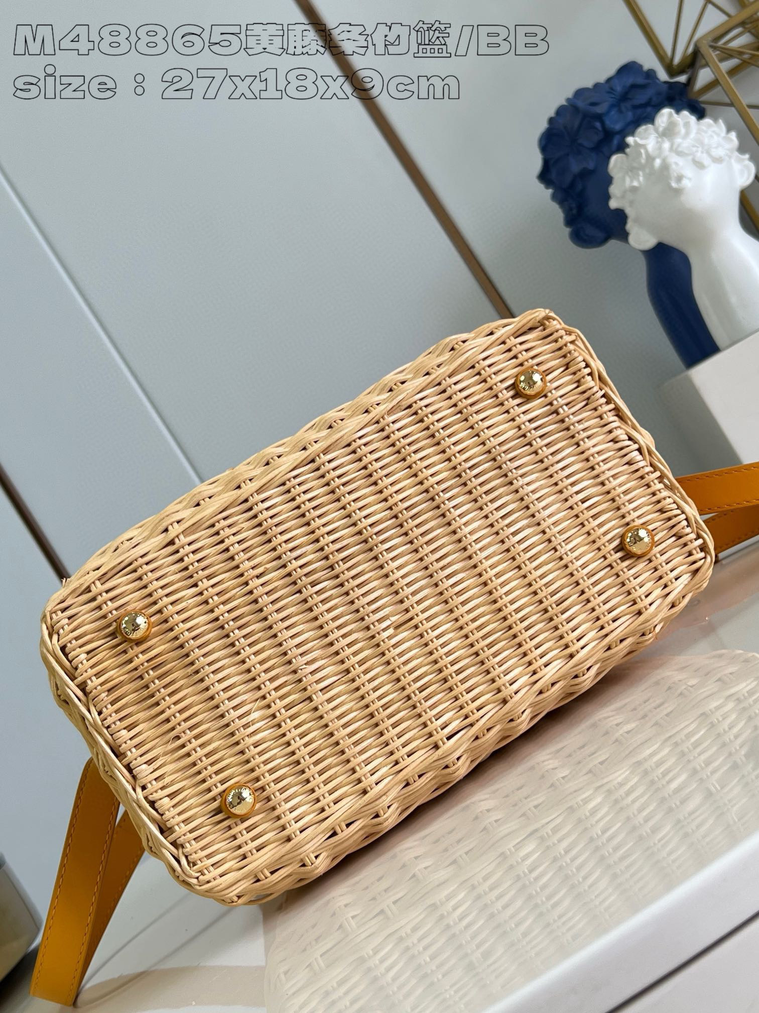 Louis Vuitton Capucines Saiz BB：27*17*14sm