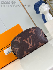 Louis Vuitton Pochette Cosmétique Größe: 19 * 12 * 6 cm