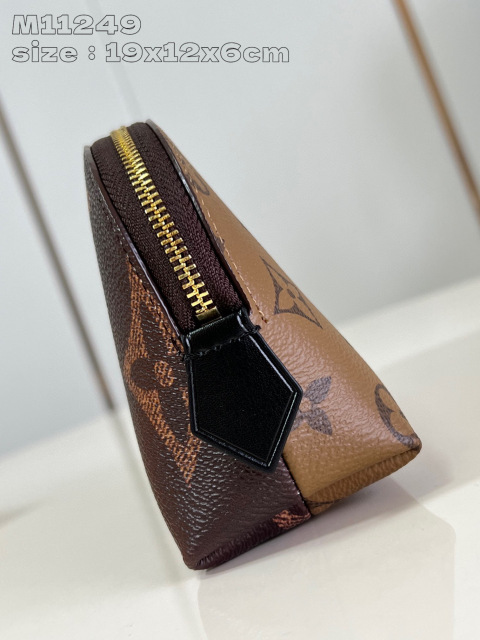 Louis Vuitton Pochette Cosmétique Größe: 19 * 12 * 6 cm