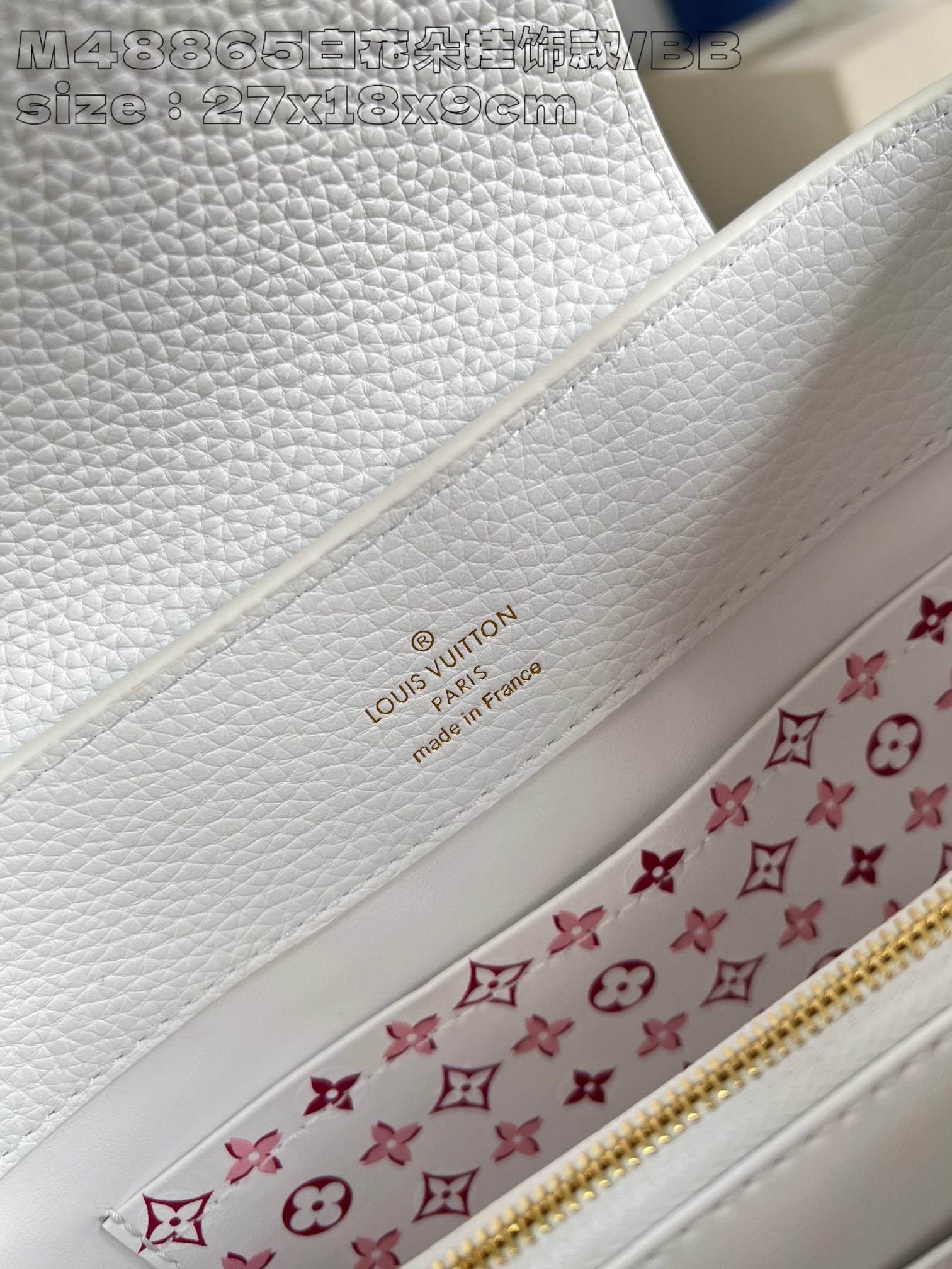 Louis Vuitton Capucines East-West Size：30*19*9cm
