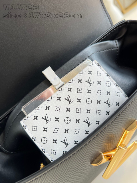 Louis Vuitton Twist  Monogram Size：23*17*9.5cm