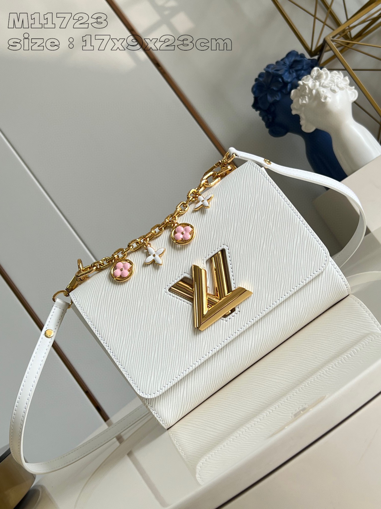 Louis Vuitton Twist-Monogramm Größe: 23 x 17 x 9,5 cm