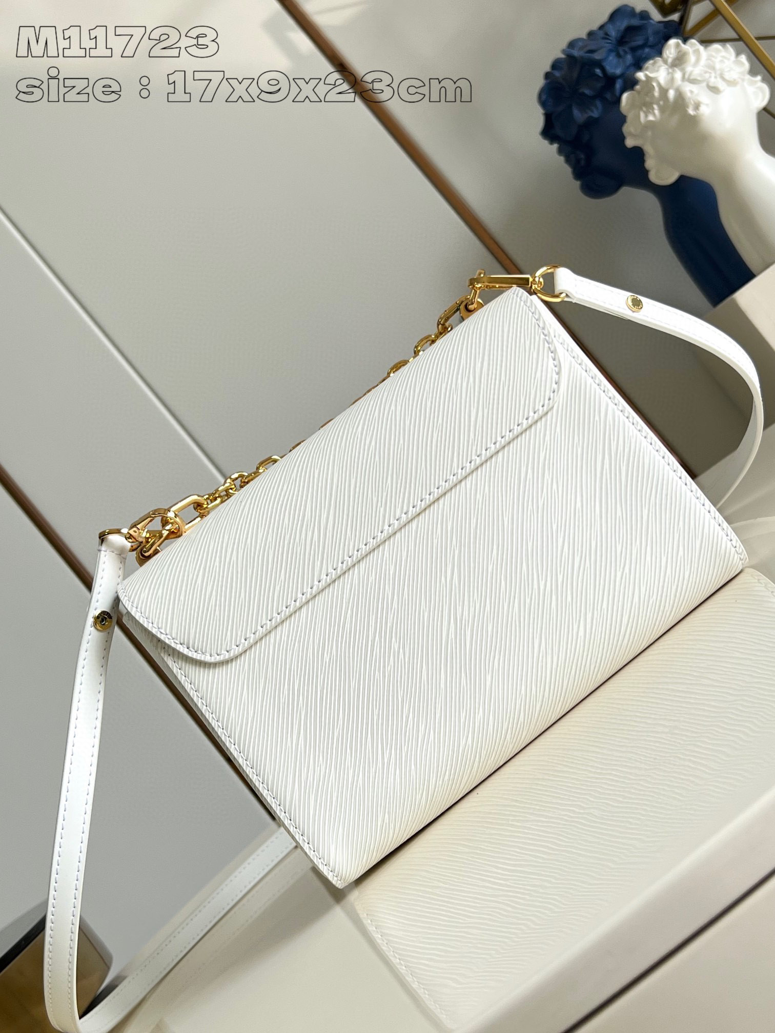 Louis Vuitton Twist-Monogramm Größe: 23 x 17 x 9,5 cm