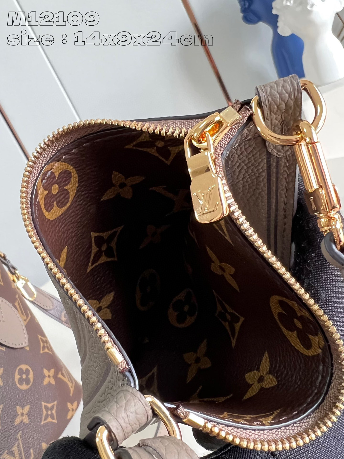 Louis Vuitton Neverfull Bandoulière Inside Out BB 尺寸：24*14*9cm